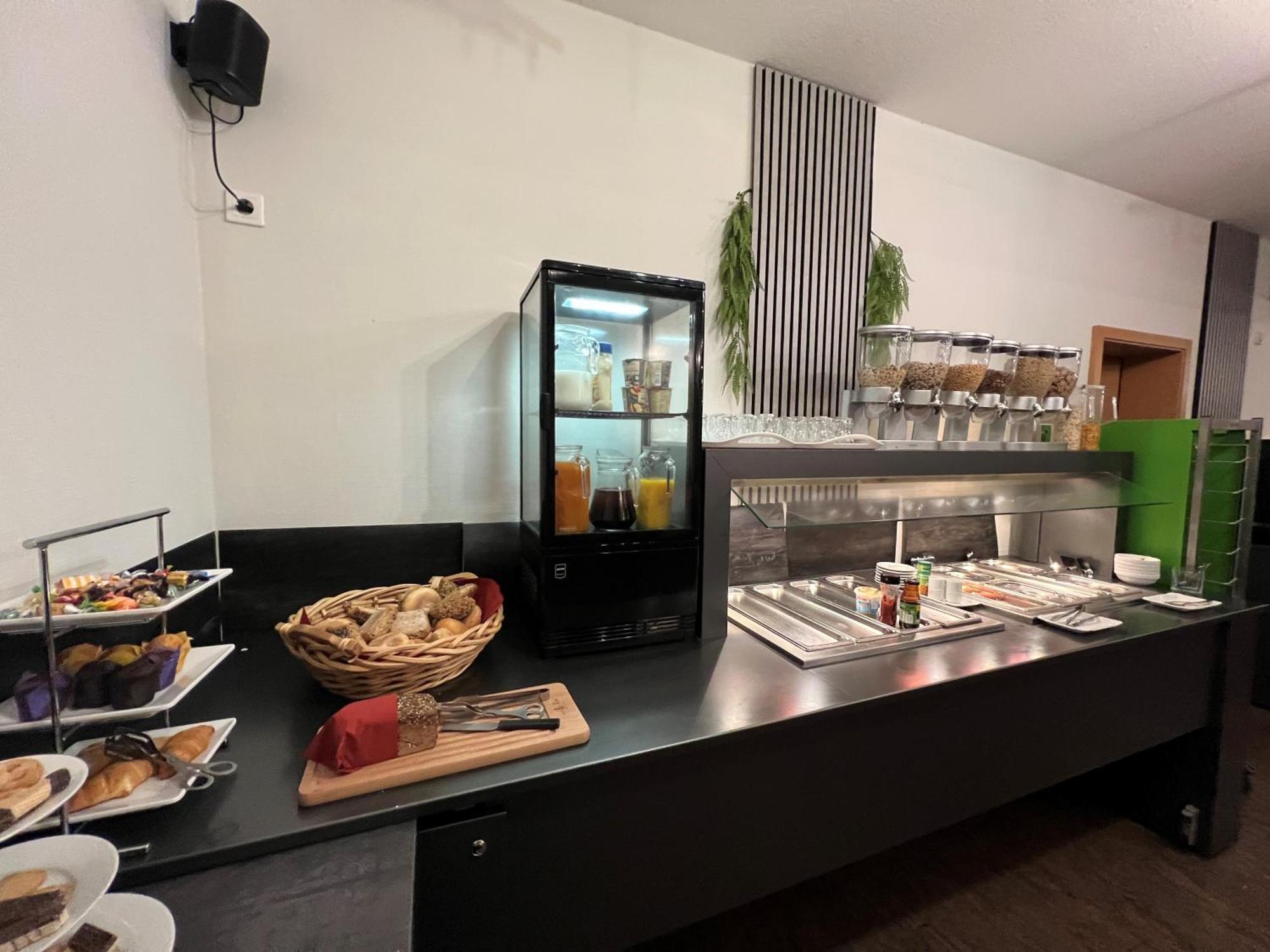 Globotel Hotel 가르브센 외부 사진